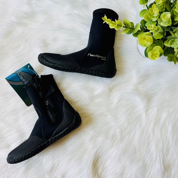 NeoSport Neoprene Wetsuit Boots 3mm Hi Top Zipper Dive Boots Size 4 - Picture 5 of 13